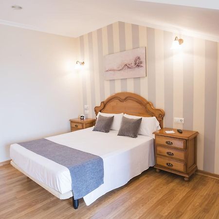 Alda Alpina Hotel Вилануева де Ароса Екстериор снимка