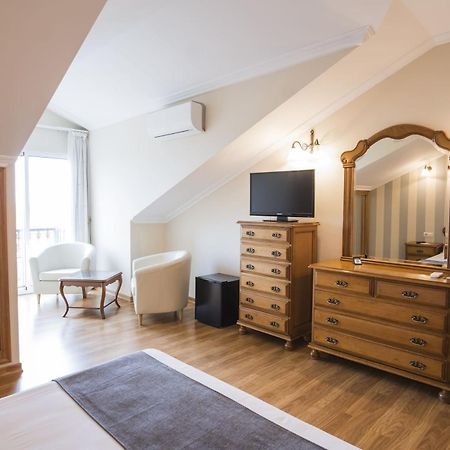 Alda Alpina Hotel Вилануева де Ароса Екстериор снимка