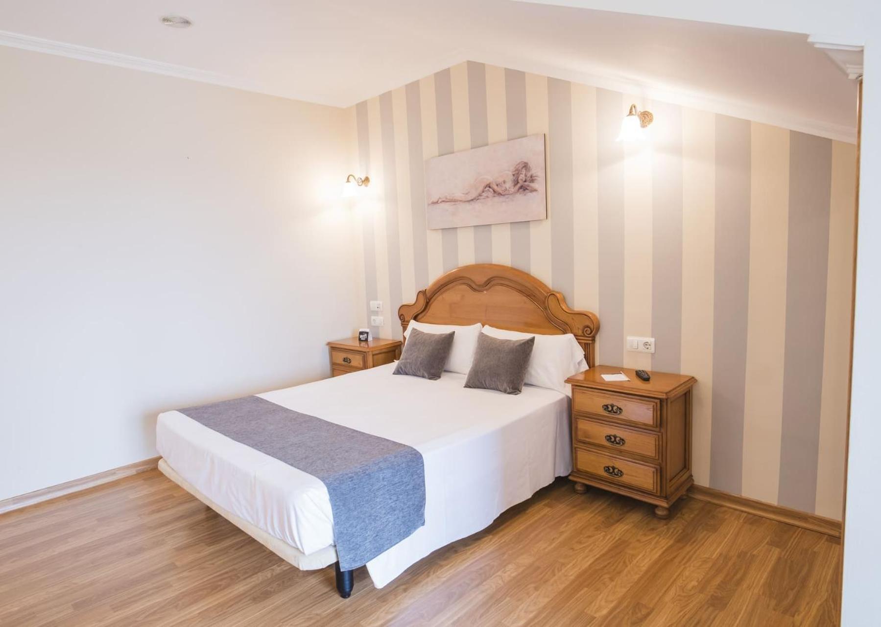Alda Alpina Hotel Вилануева де Ароса Екстериор снимка