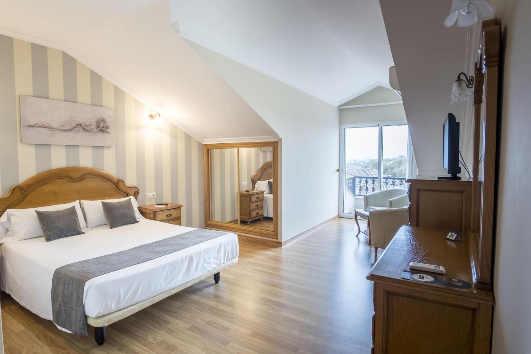 Alda Alpina Hotel Вилануева де Ароса Екстериор снимка
